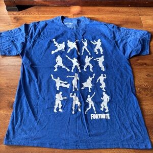Fortnite short sleeve graphic tee in size XL